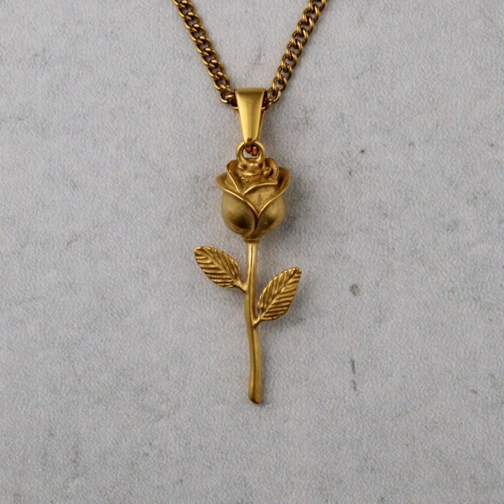 Gold Rose Pendant Chain Necklace